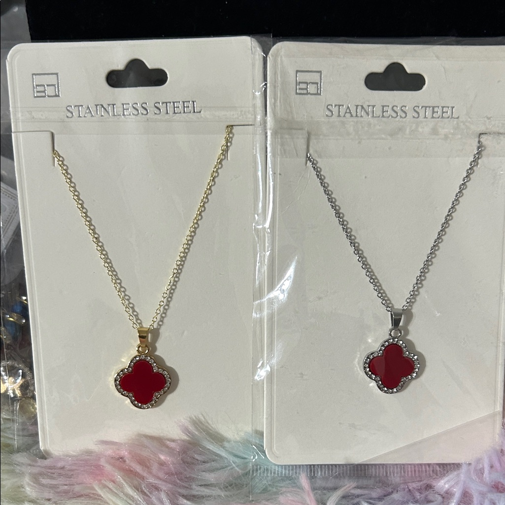 Red Clover Pendant Necklace